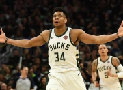 海星体育-包含赛地聚焦：NBA季后赛赛前热度飙升，里昂止住颓势，信心回归，临场指挥获称赞的词条-海星体育